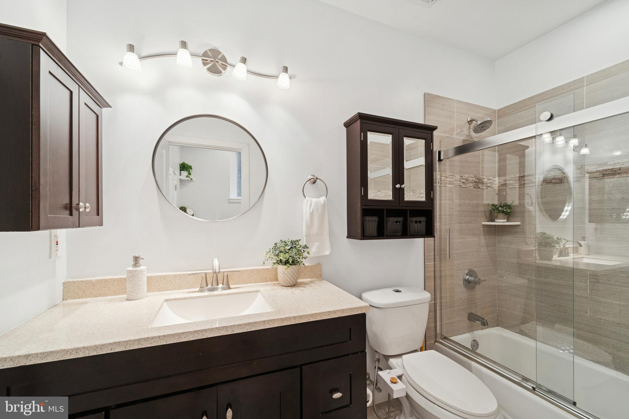 FAIRMOUNT - Residential