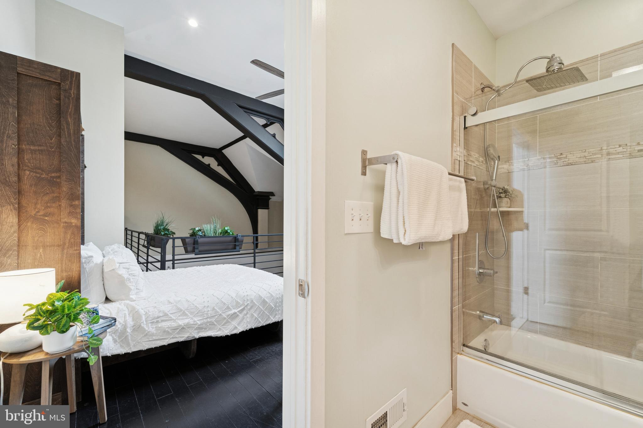 FAIRMOUNT - Residential