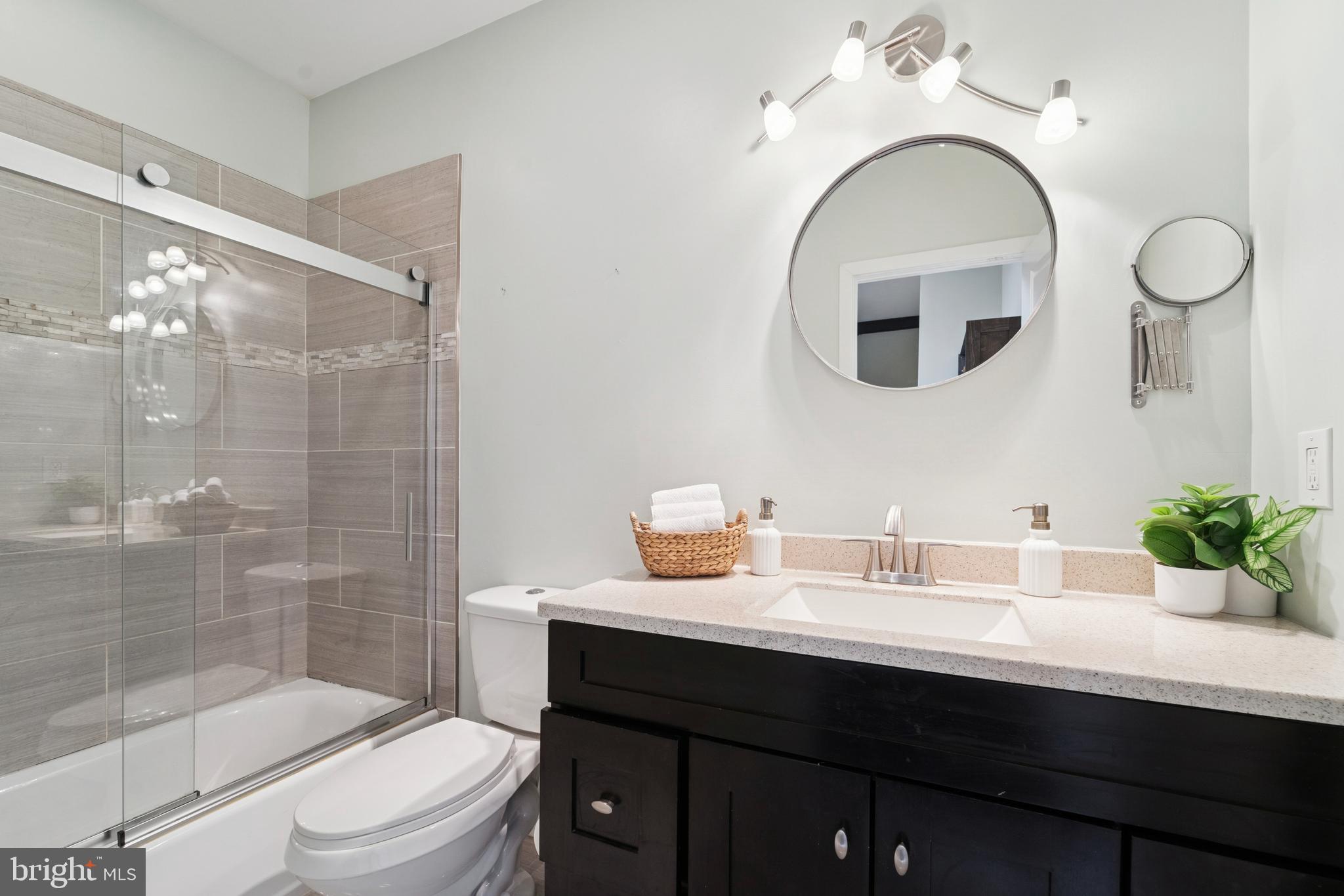 FAIRMOUNT - Residential