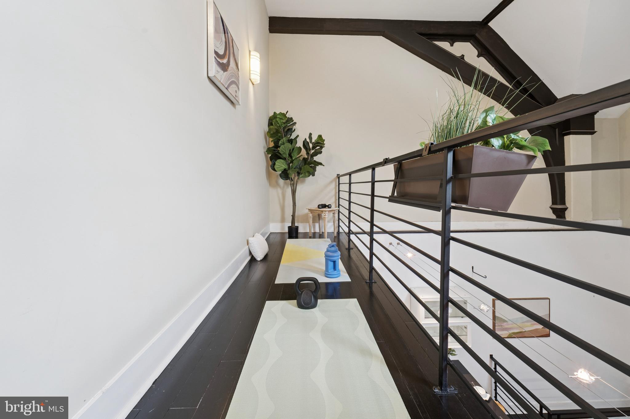 FAIRMOUNT - Residential