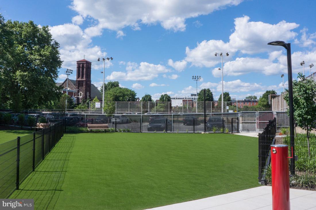 FAIRMOUNT - Residential