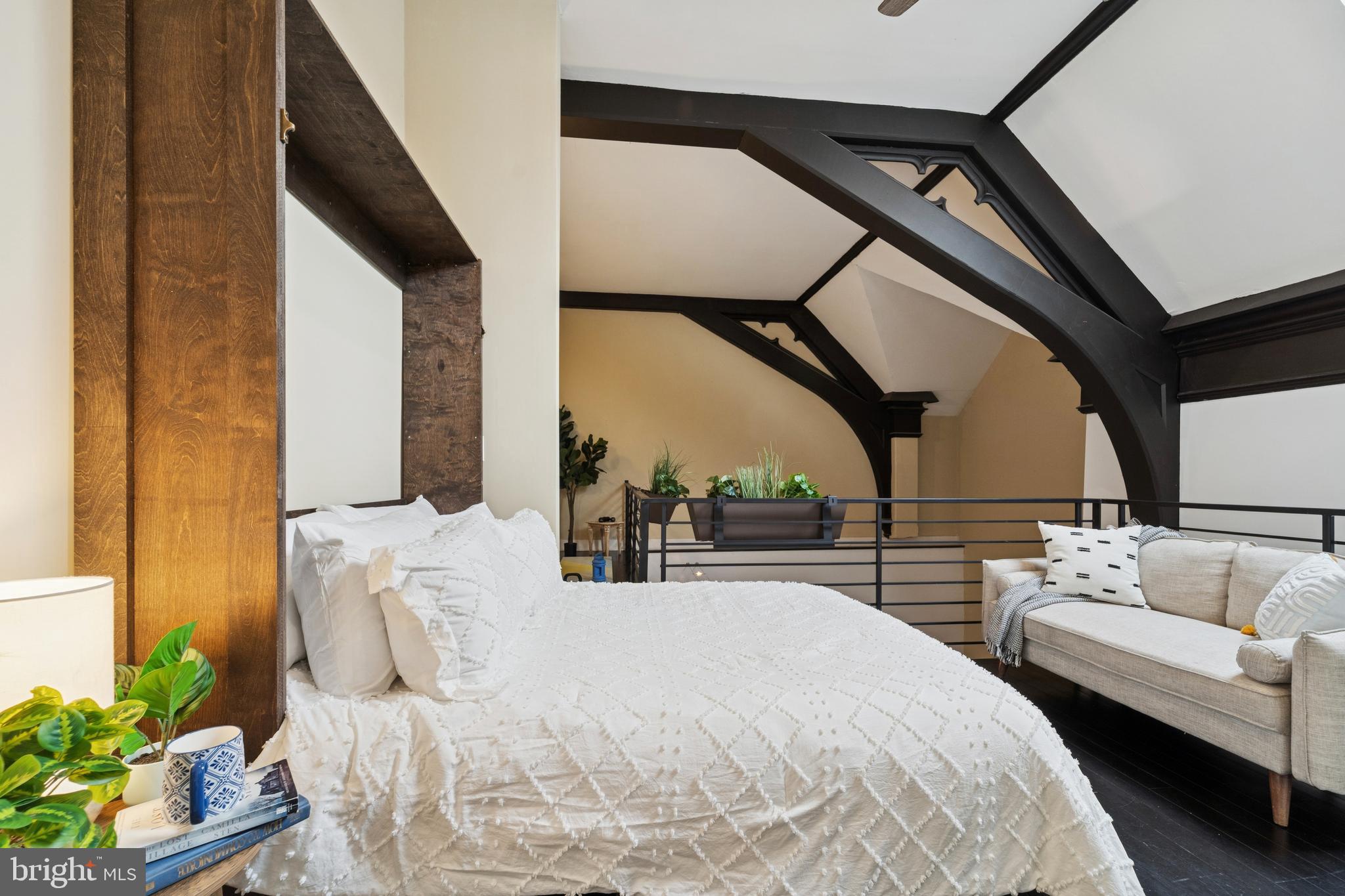 FAIRMOUNT - Residential