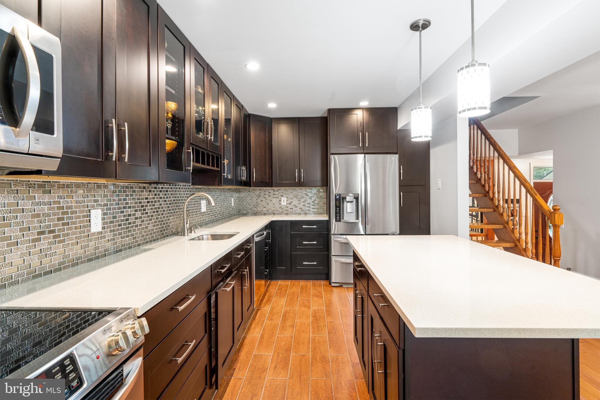 610 VALLEY STREAM CIRCLE