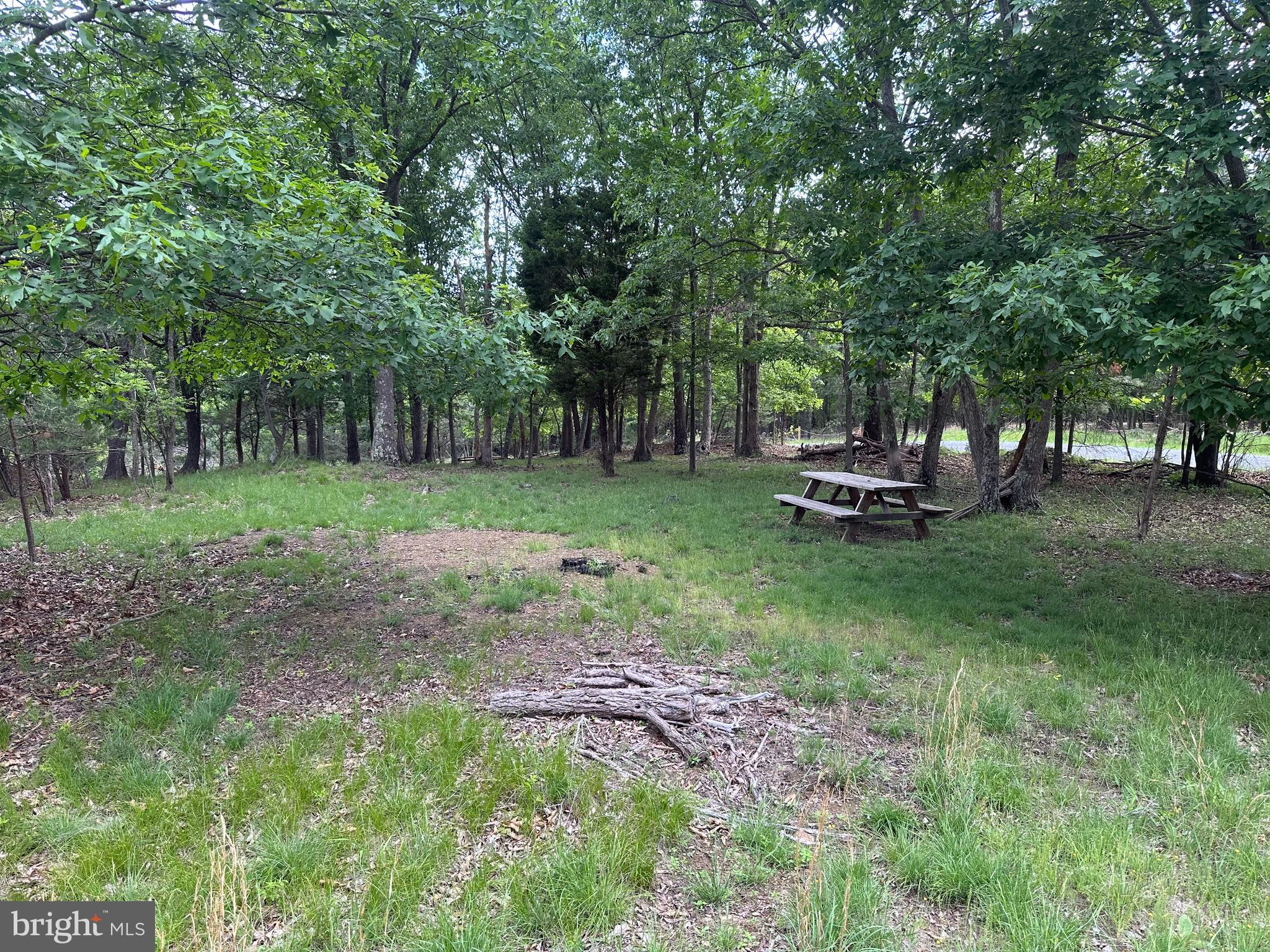 BLUFFS ON THE POTOMAC - Land