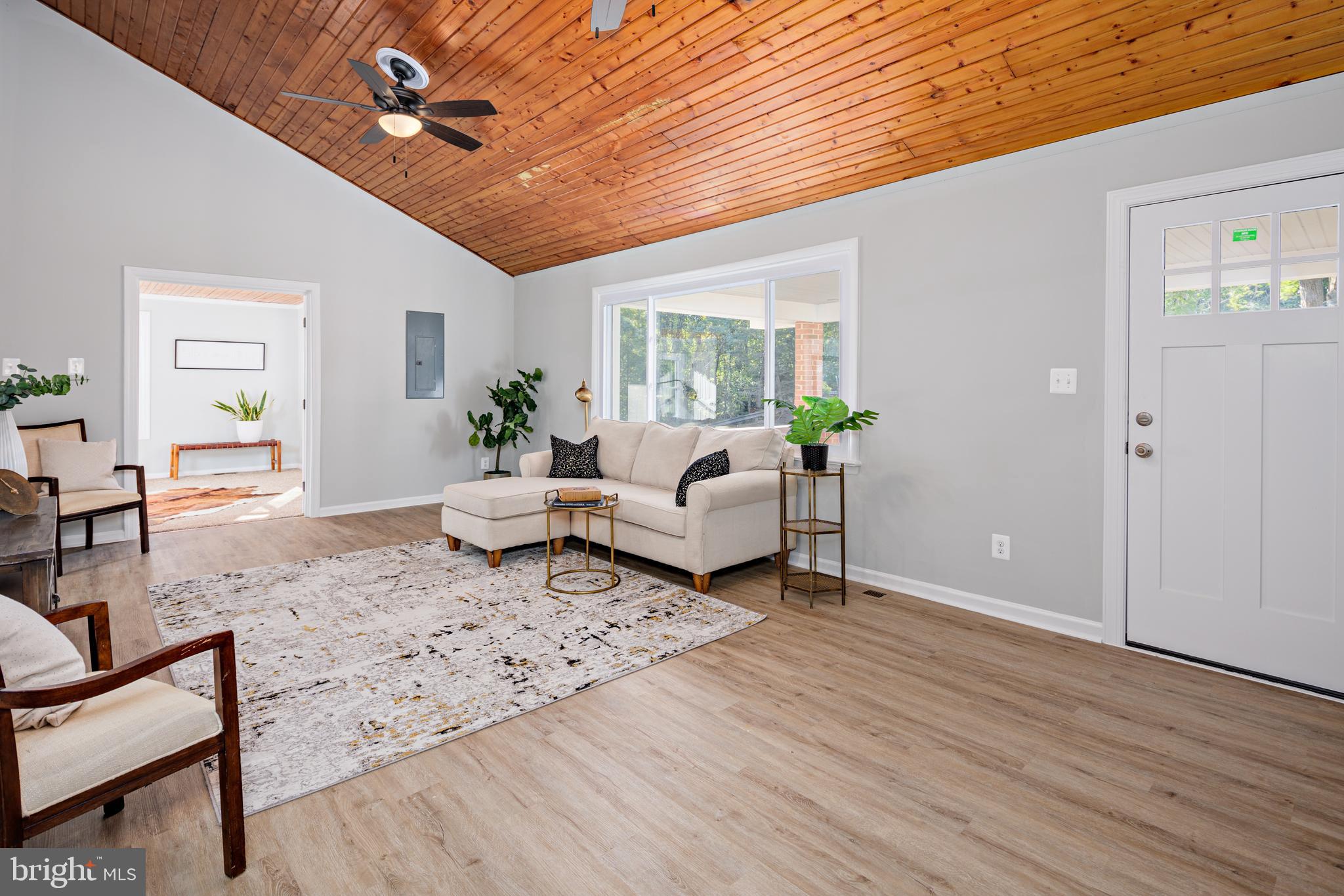 PERRY HALL - Residential