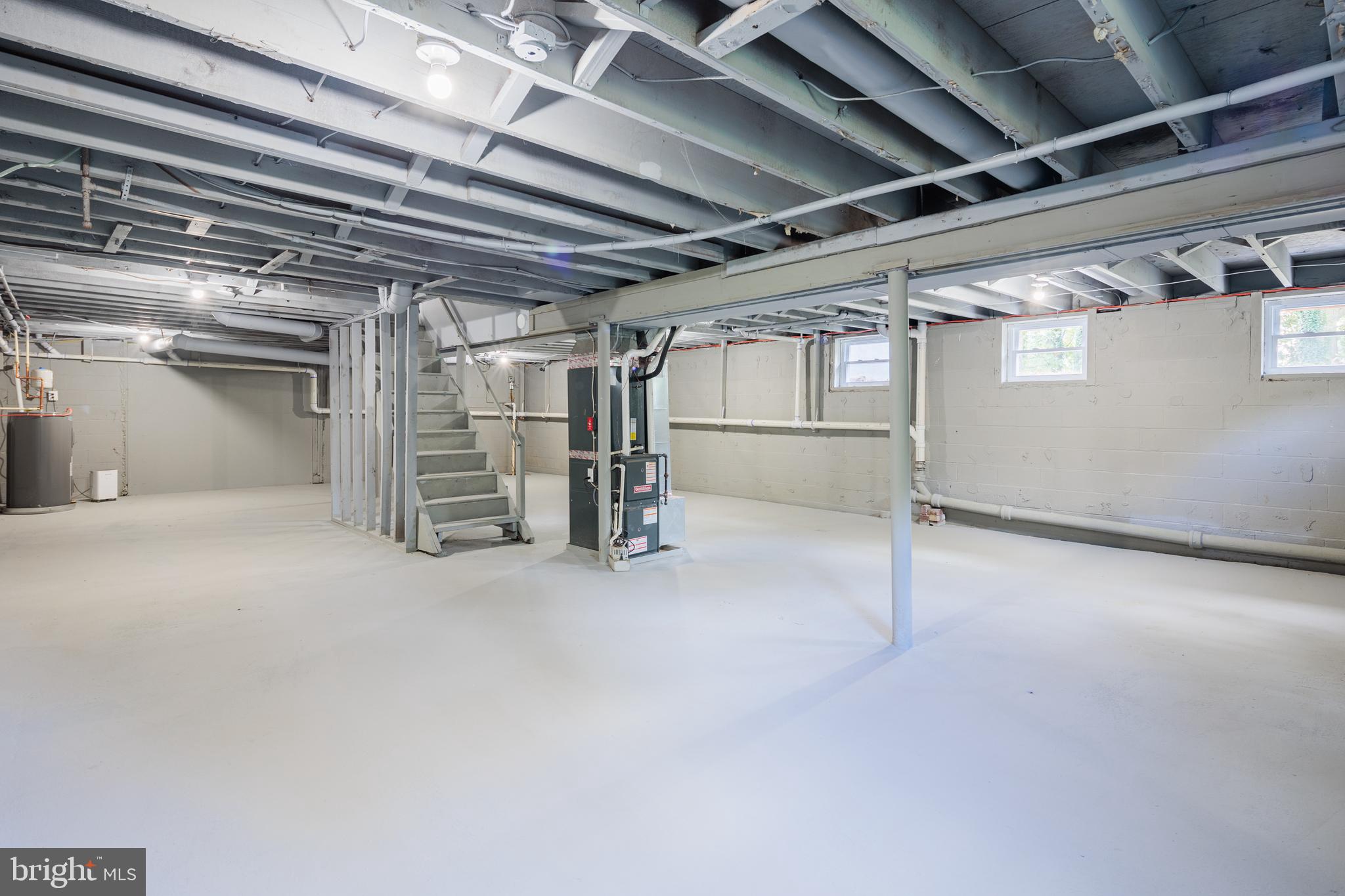 PERRY HALL - Residential