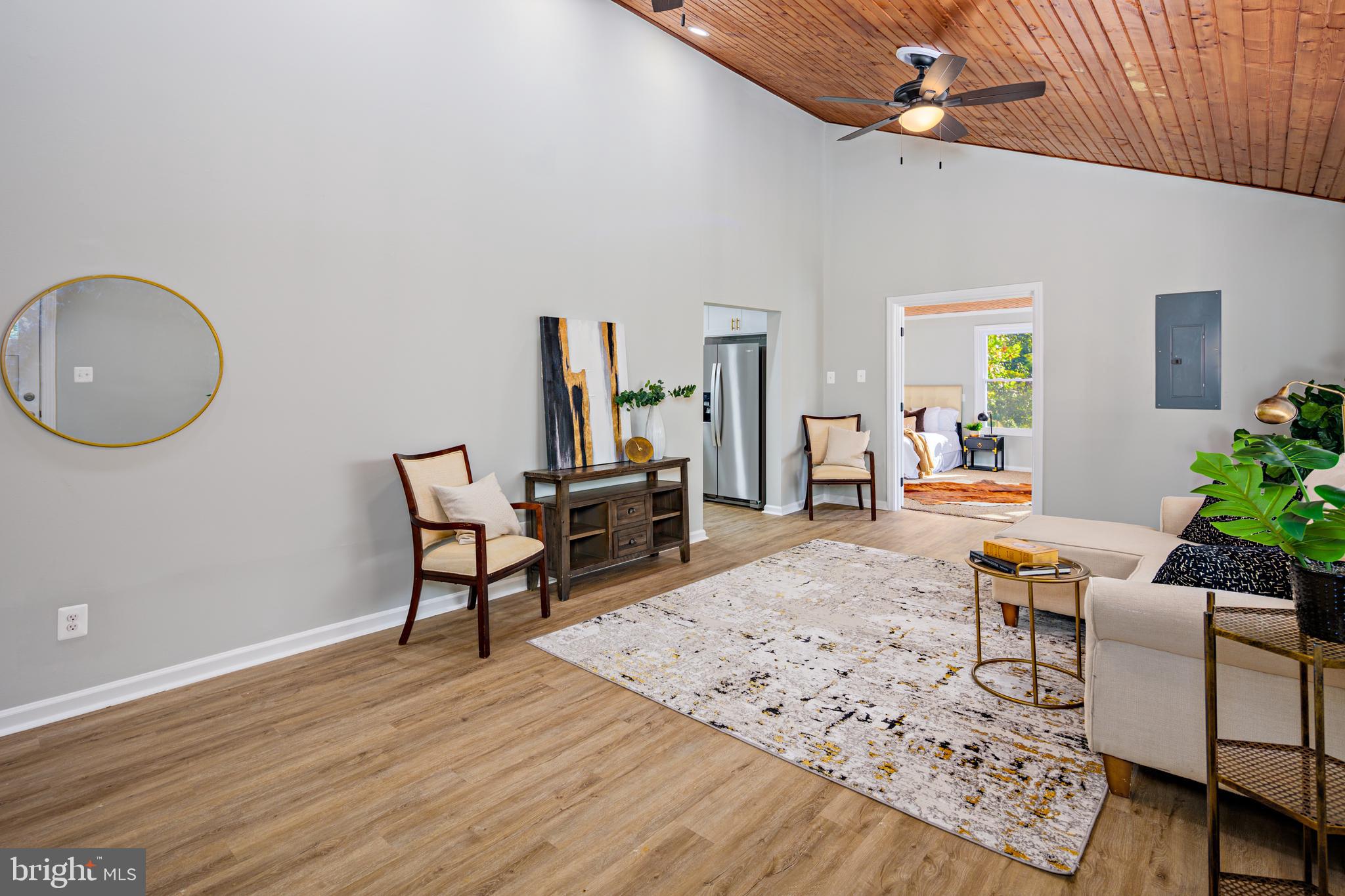 PERRY HALL - Residential