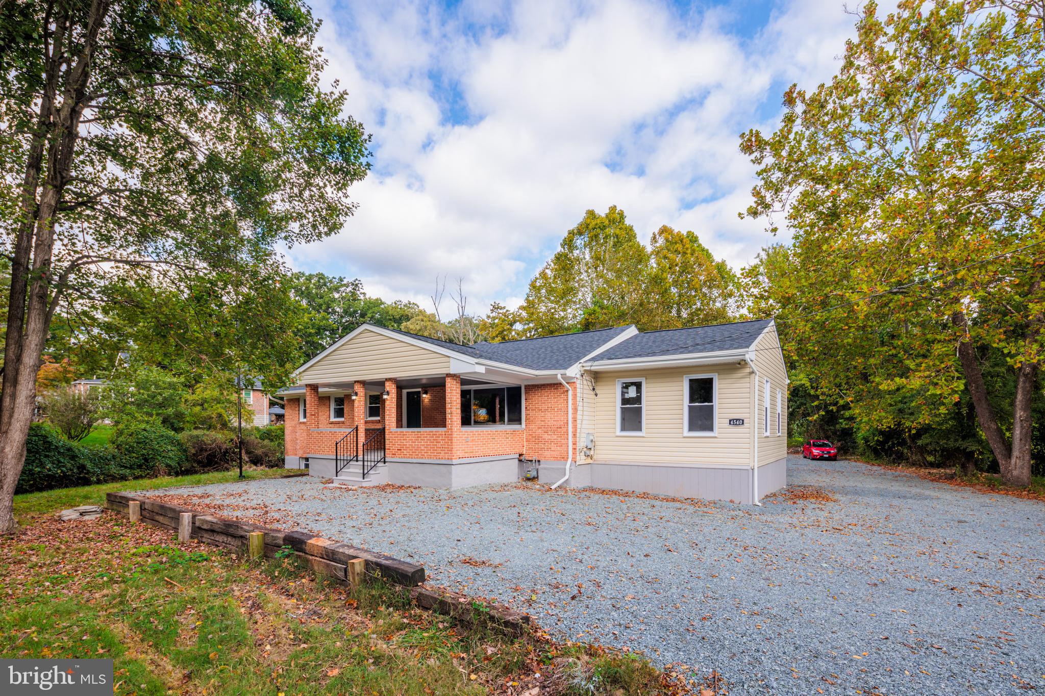 PERRY HALL - Residential