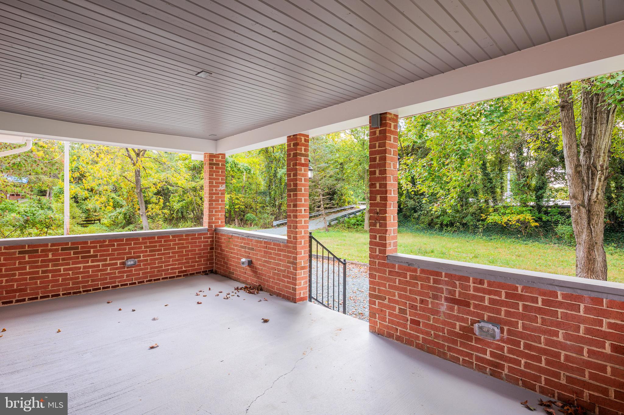 PERRY HALL - Residential