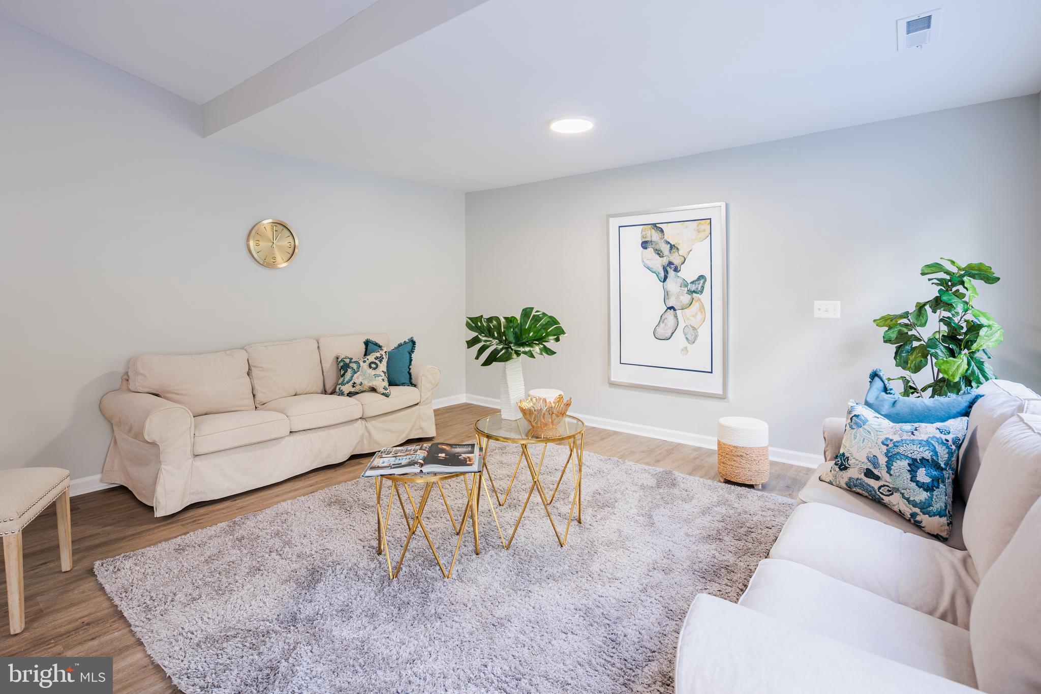 PERRY HALL - Residential