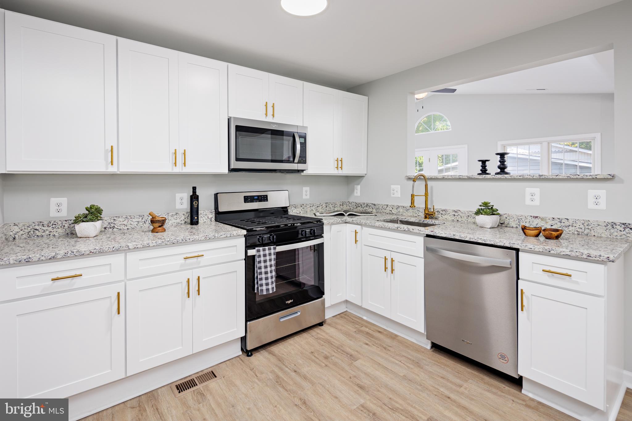 PERRY HALL - Residential