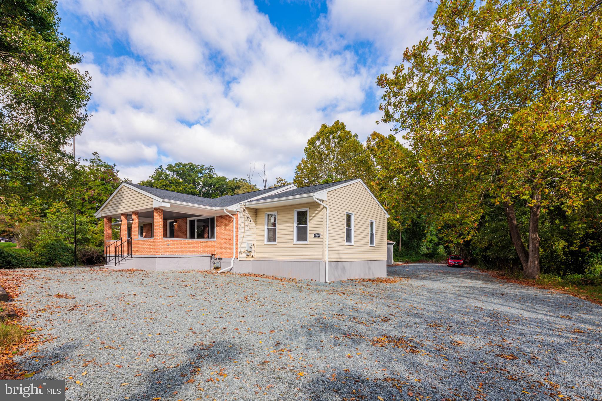 PERRY HALL - Residential