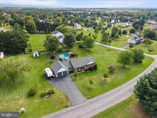1011 CLOVERDALE RD, CHARLES TOWN, WV 25414 - Image 701fbb37b26c7faed32e5d5b5cfa3e60/1540913264