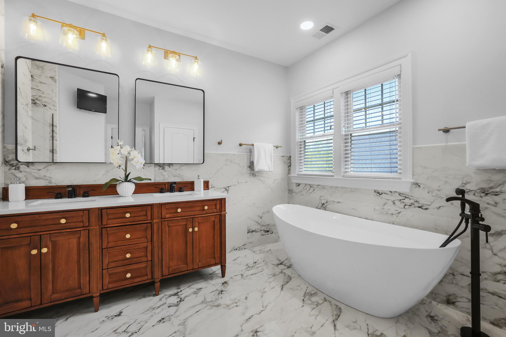 WINCOPIA FARMS - Residential