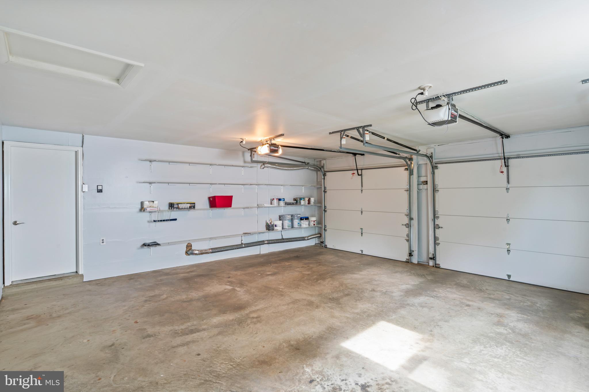 DERWOOD STATION - Residential