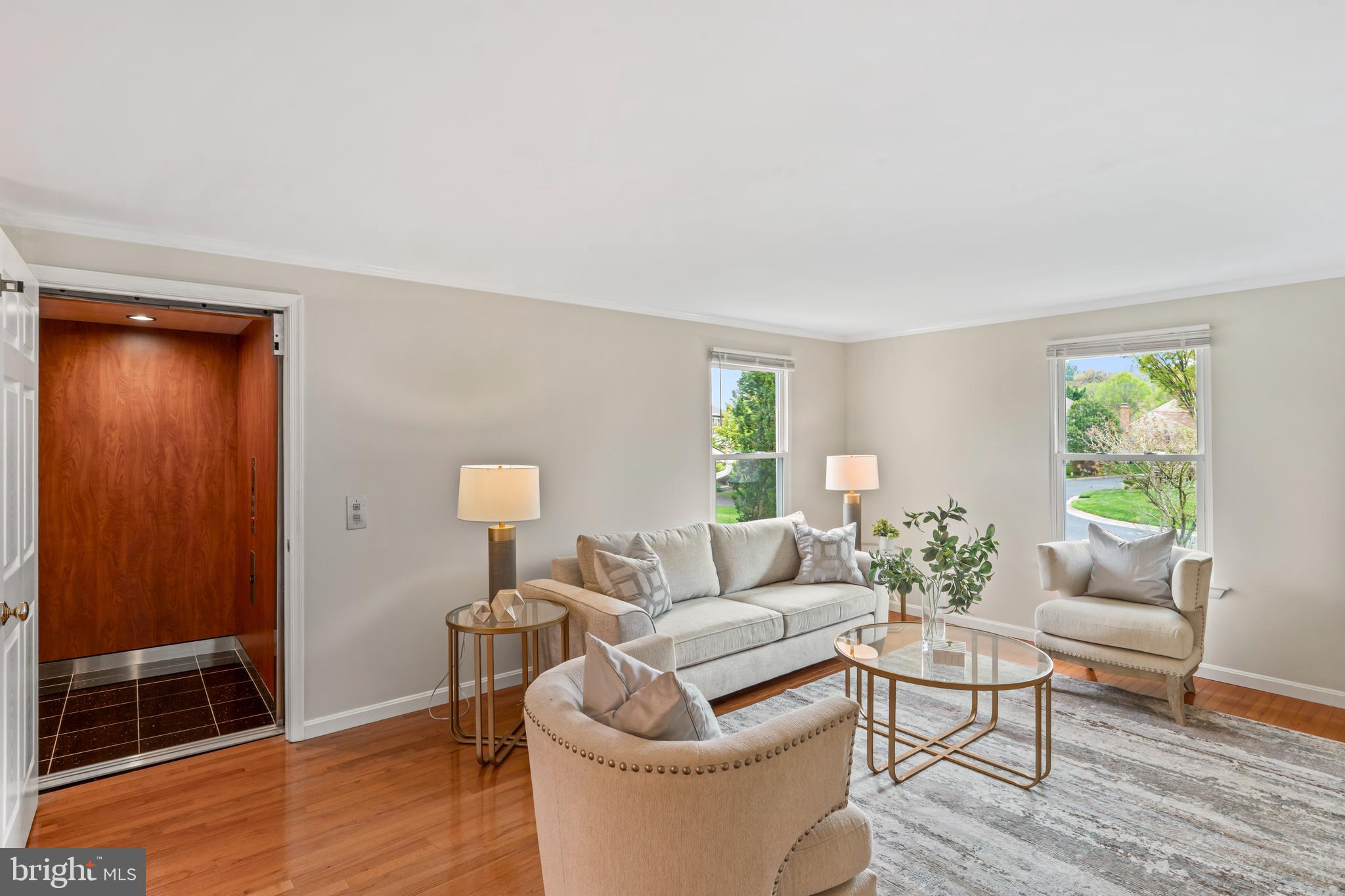 DERWOOD STATION - Residential