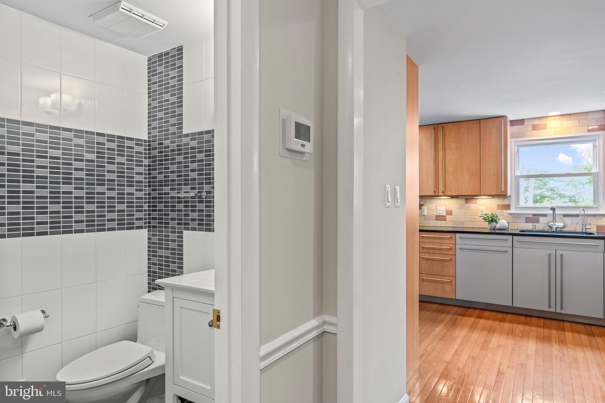 DERWOOD STATION - Residential