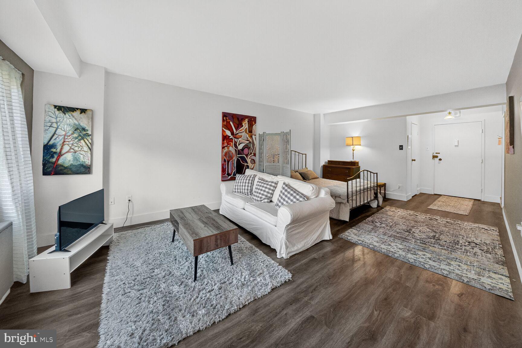 4201 CATHEDRAL AVENUE NW 218E