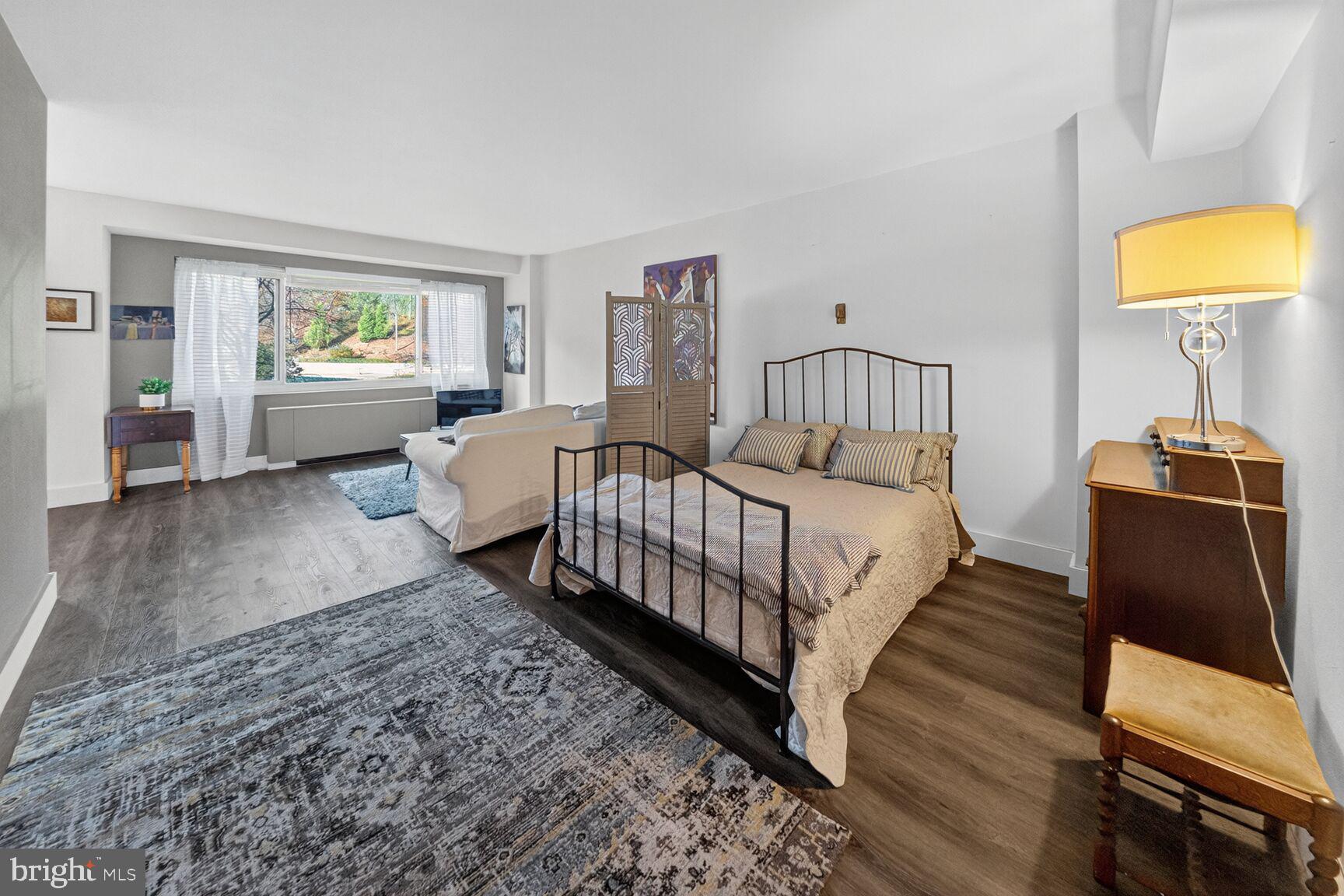 4201 CATHEDRAL AVENUE NW 218E