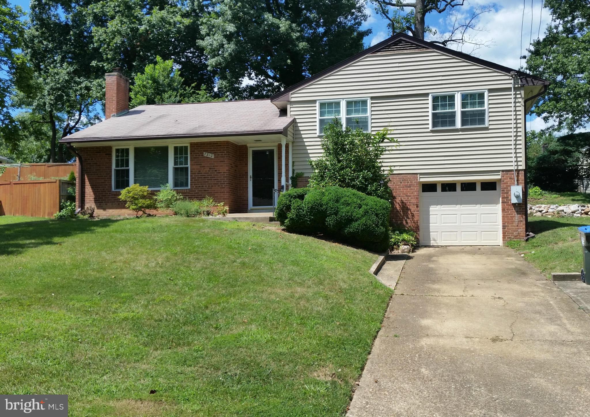 NORTH SPRINGFIELD - Residential