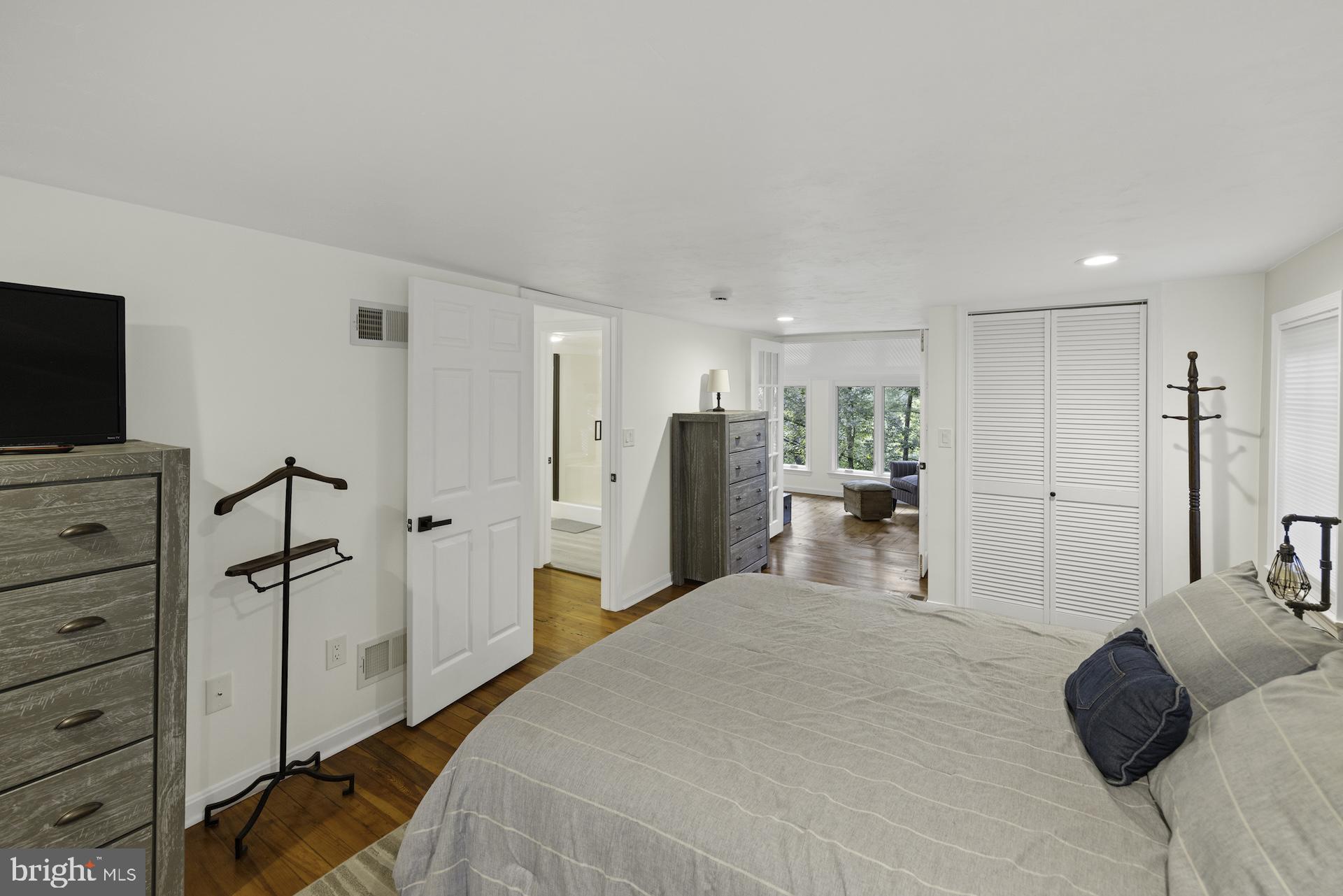 DICKS DAM AREA - Residential