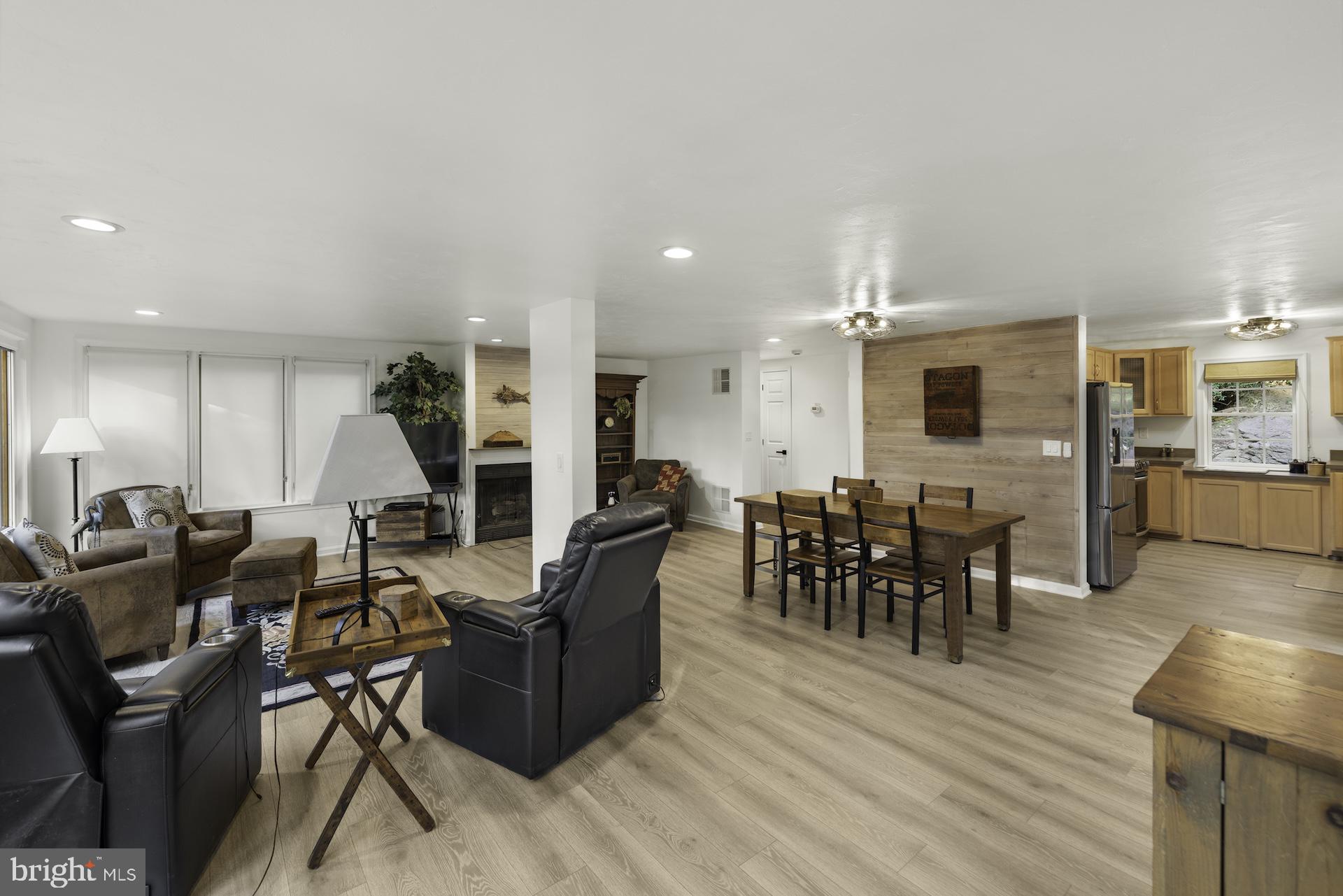 DICKS DAM AREA - Residential