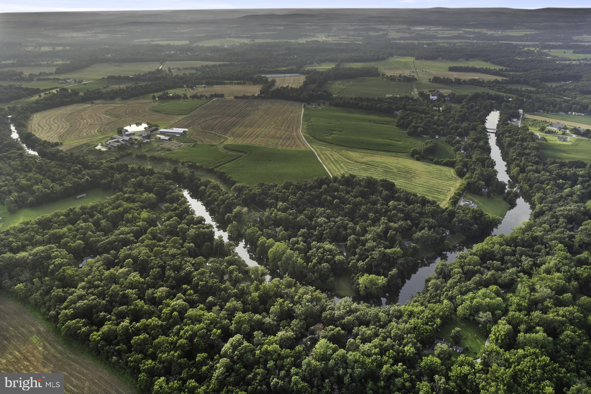 DICKS DAM AREA - Residential