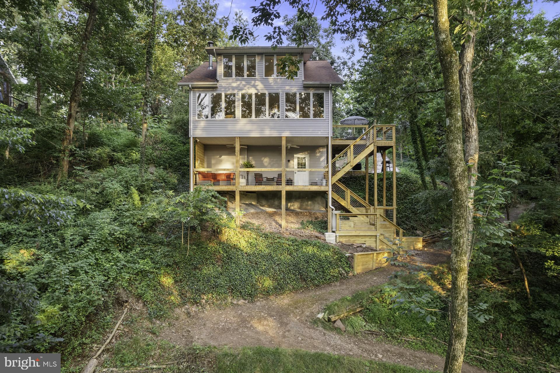 DICKS DAM AREA - Residential