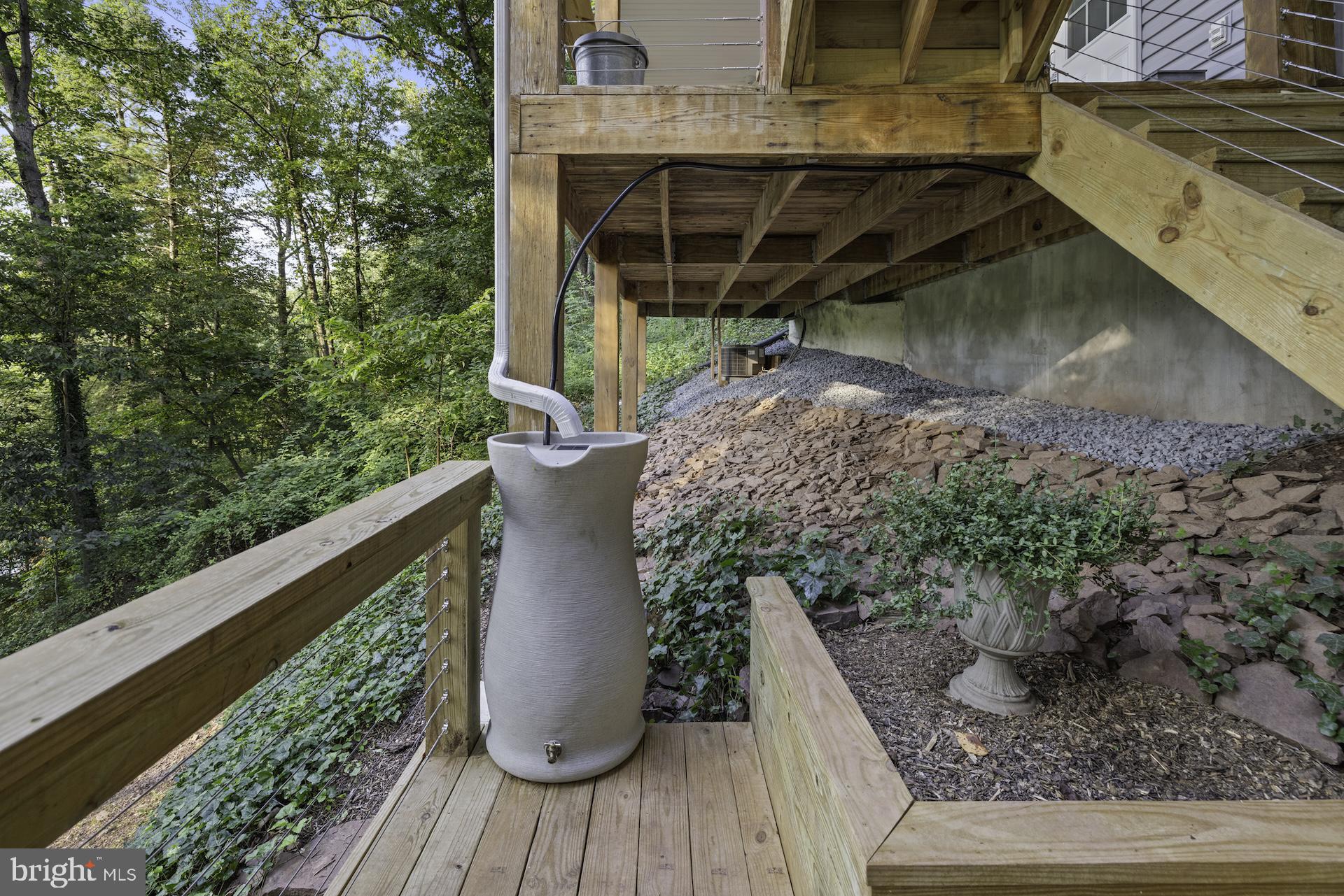 DICKS DAM AREA - Residential