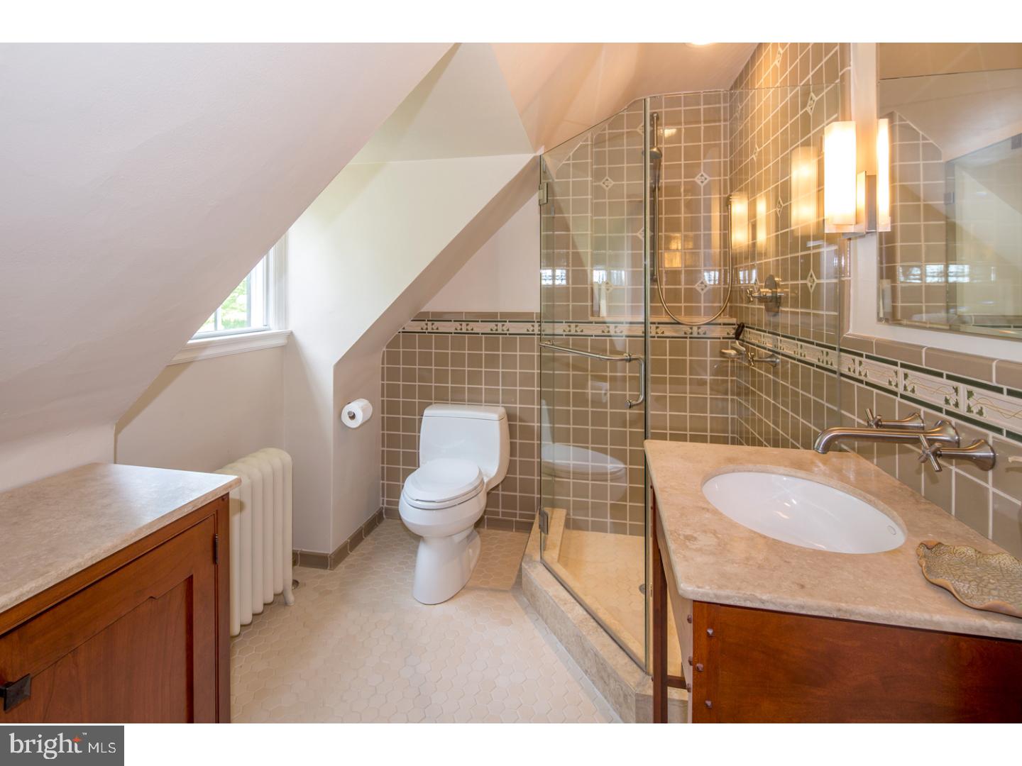 CHESTNUT HILL - Residential