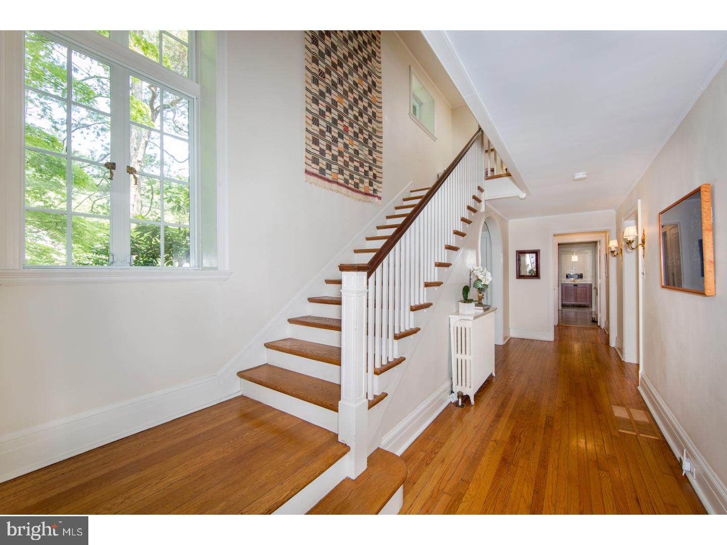 CHESTNUT HILL - Residential