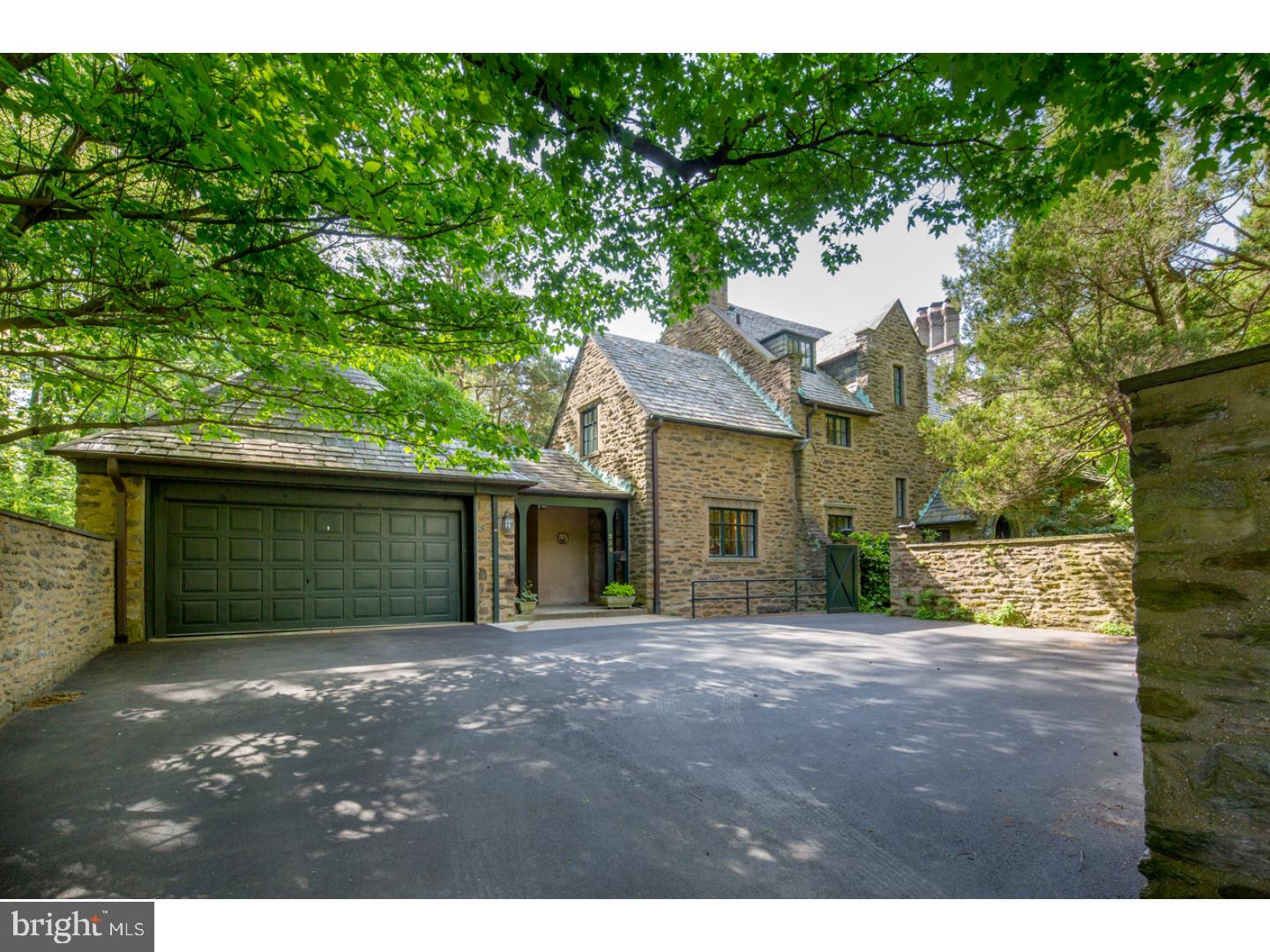 CHESTNUT HILL - Residential