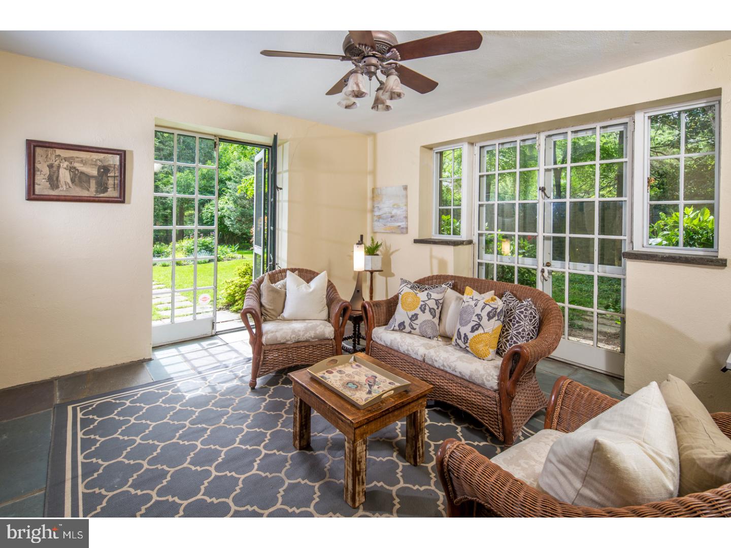 CHESTNUT HILL - Residential