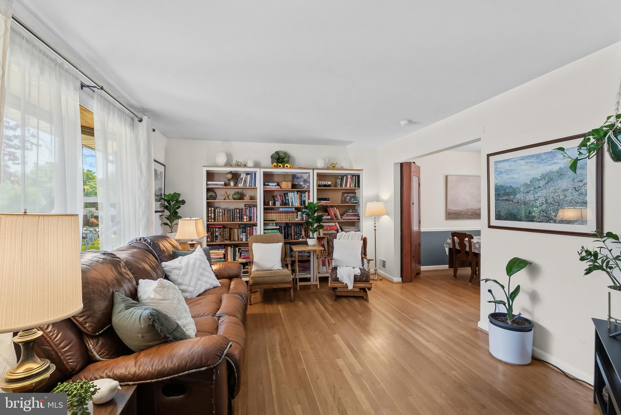 COLLEGE PARK WOODS - Residential