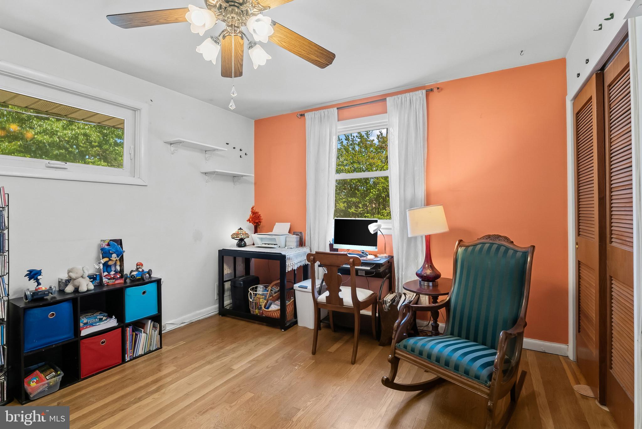 COLLEGE PARK WOODS - Residential