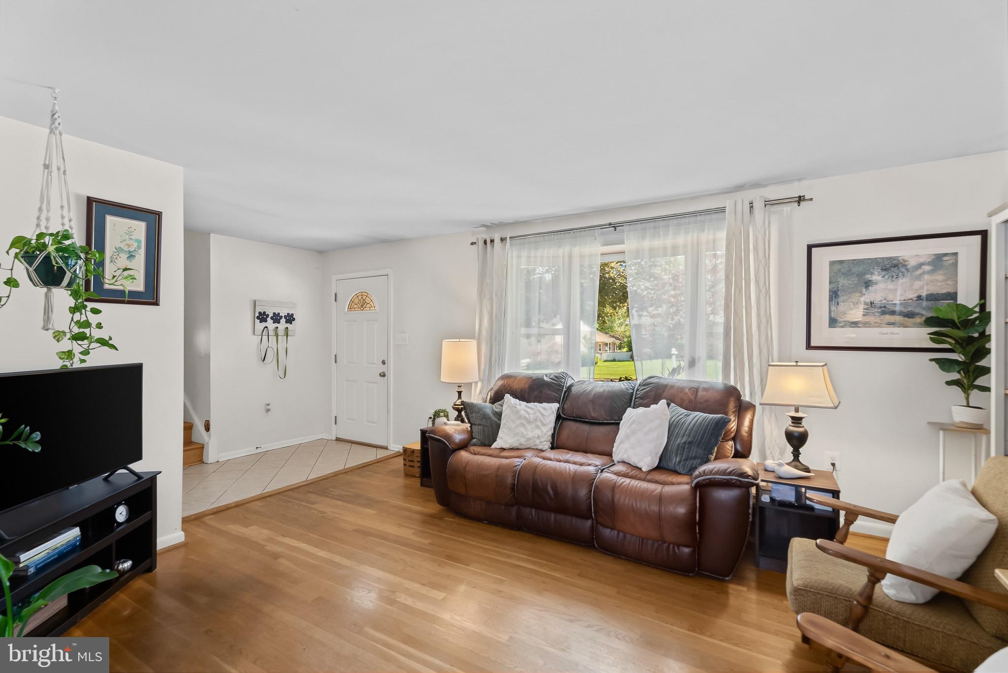 COLLEGE PARK WOODS - Residential