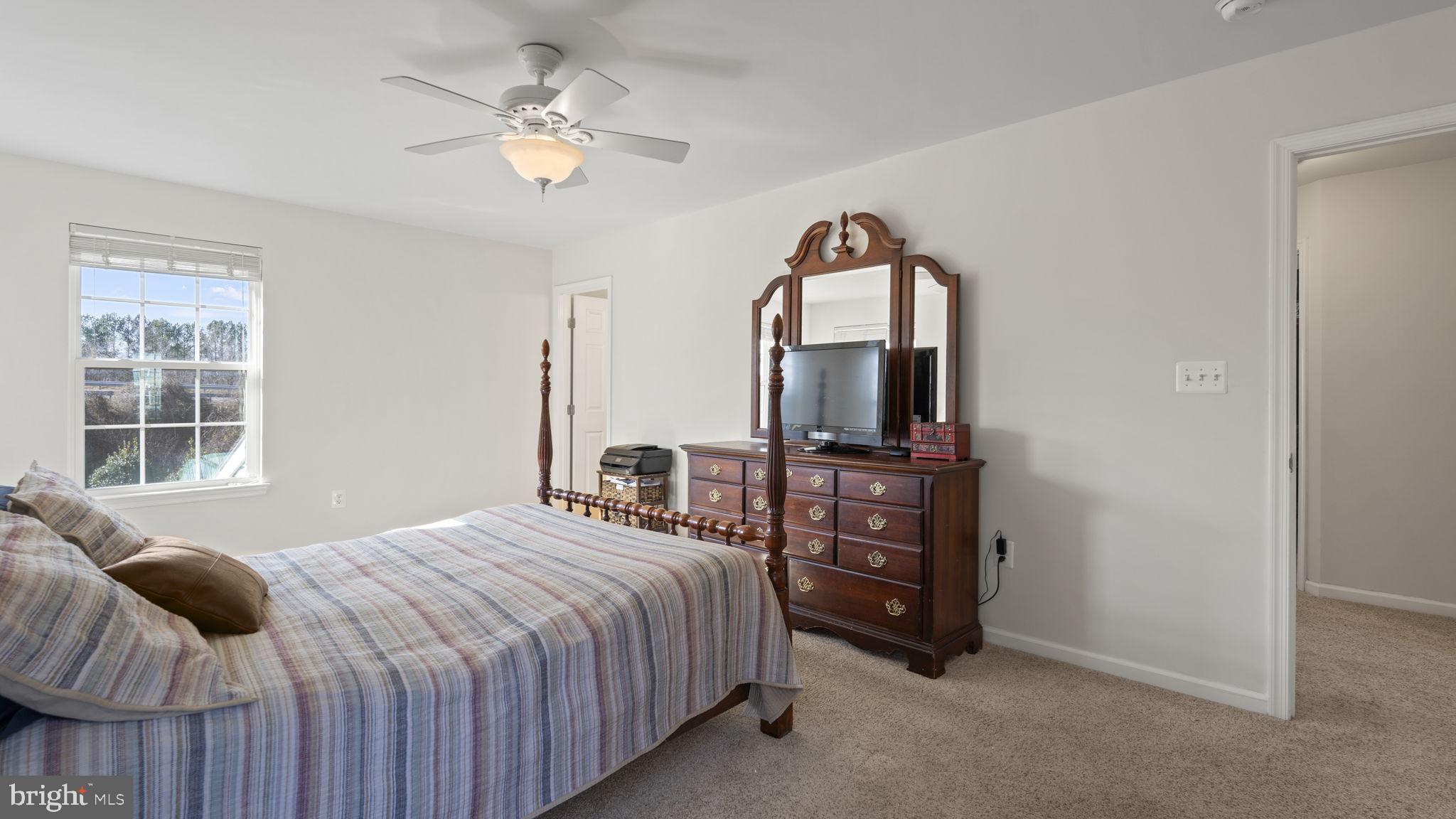 ELIZABETH'S CROSSING - Residential