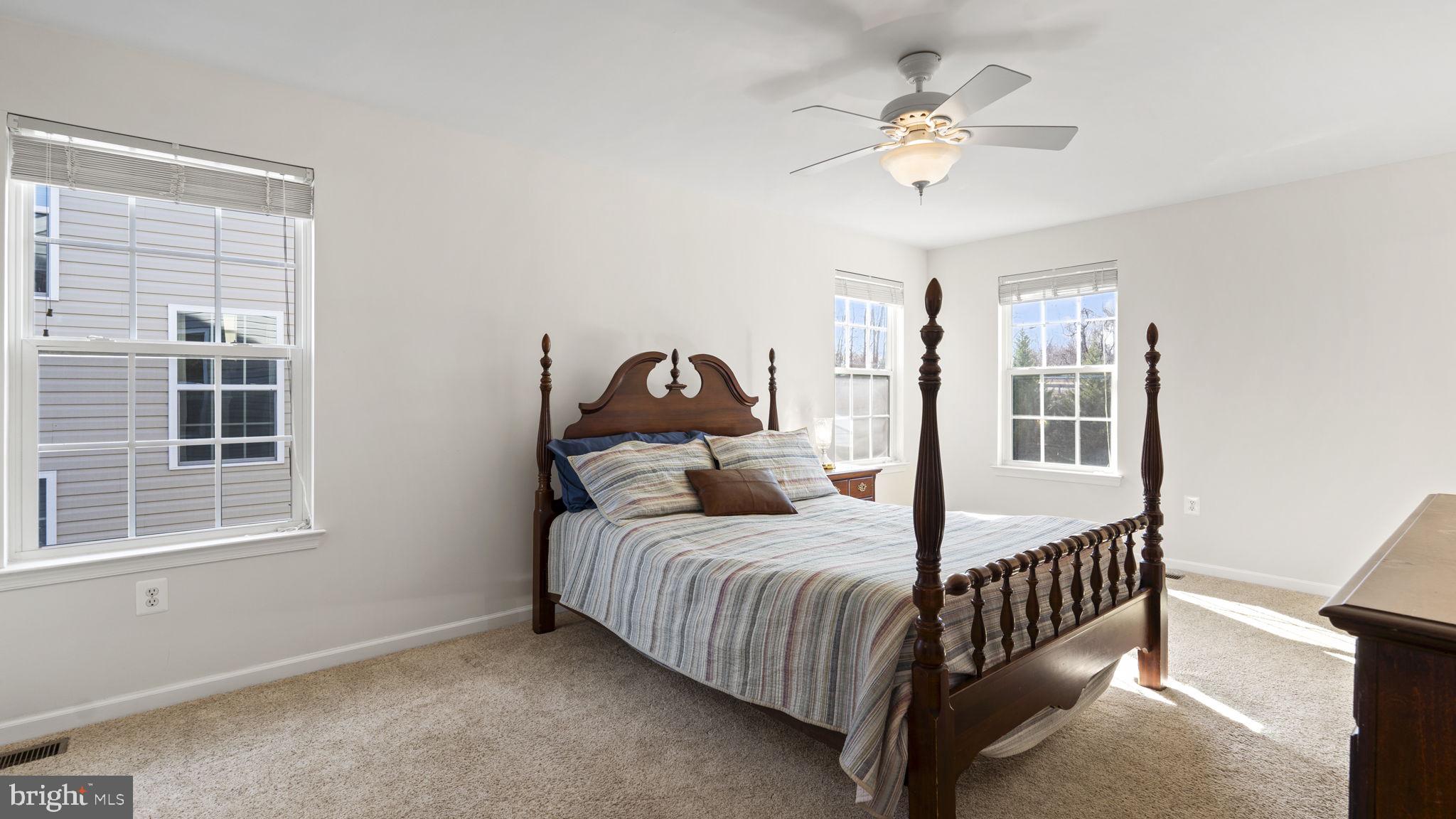 ELIZABETH'S CROSSING - Residential