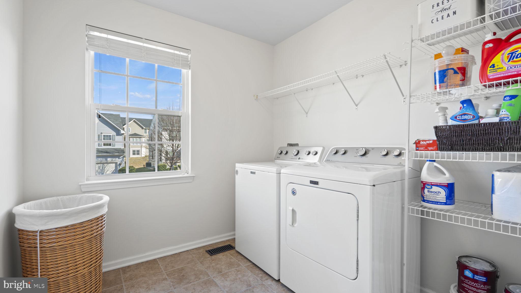 ELIZABETH'S CROSSING - Residential