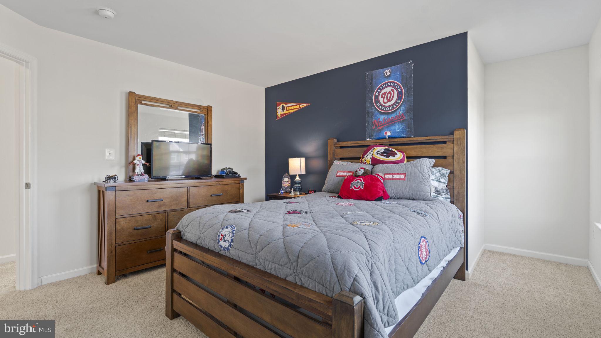 ELIZABETH'S CROSSING - Residential