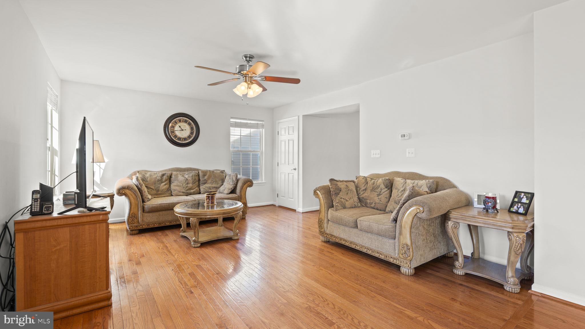 ELIZABETH'S CROSSING - Residential