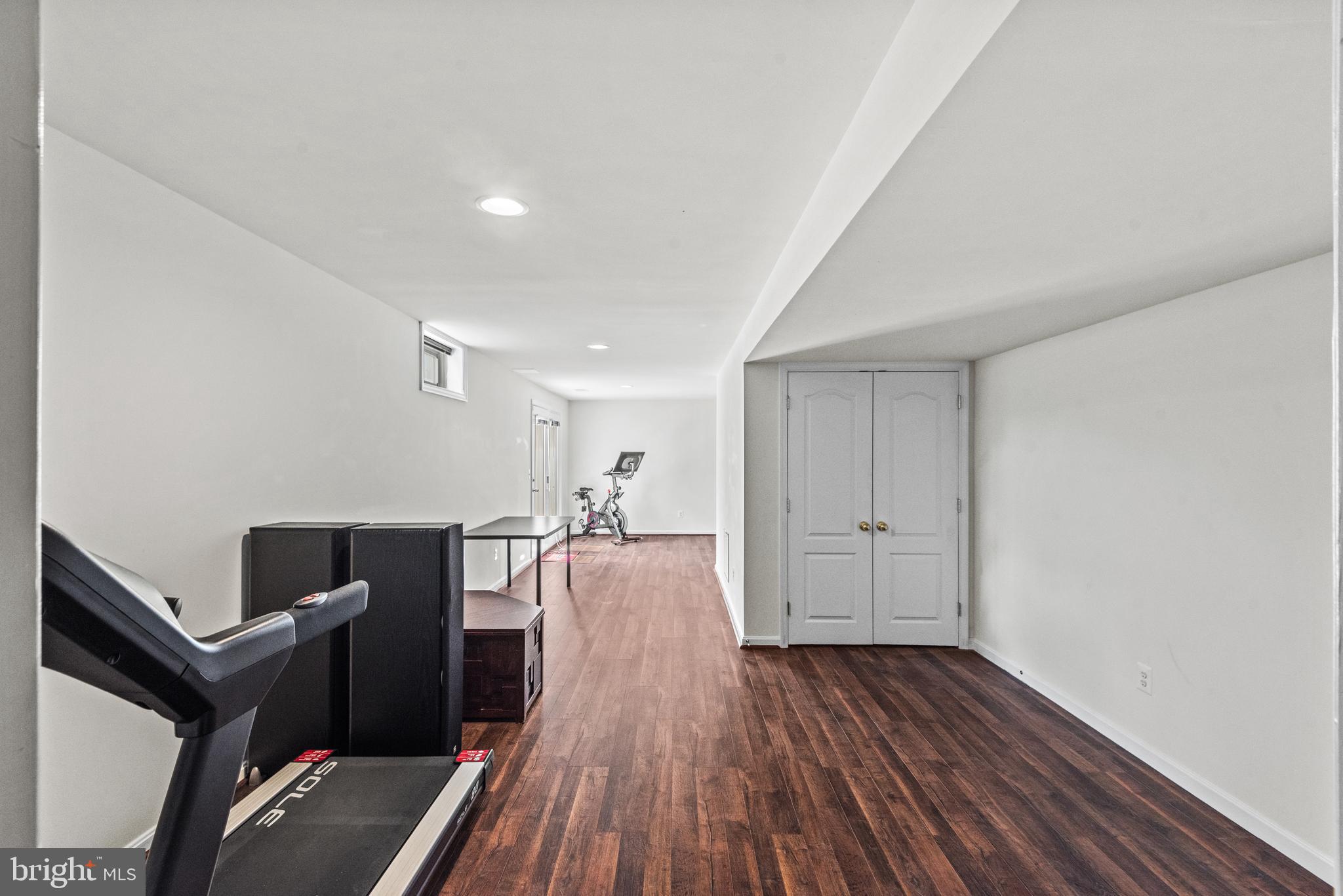 SOMERSET - Residential