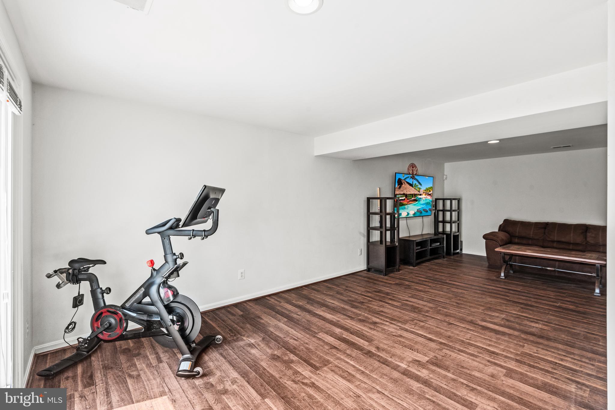 SOMERSET - Residential