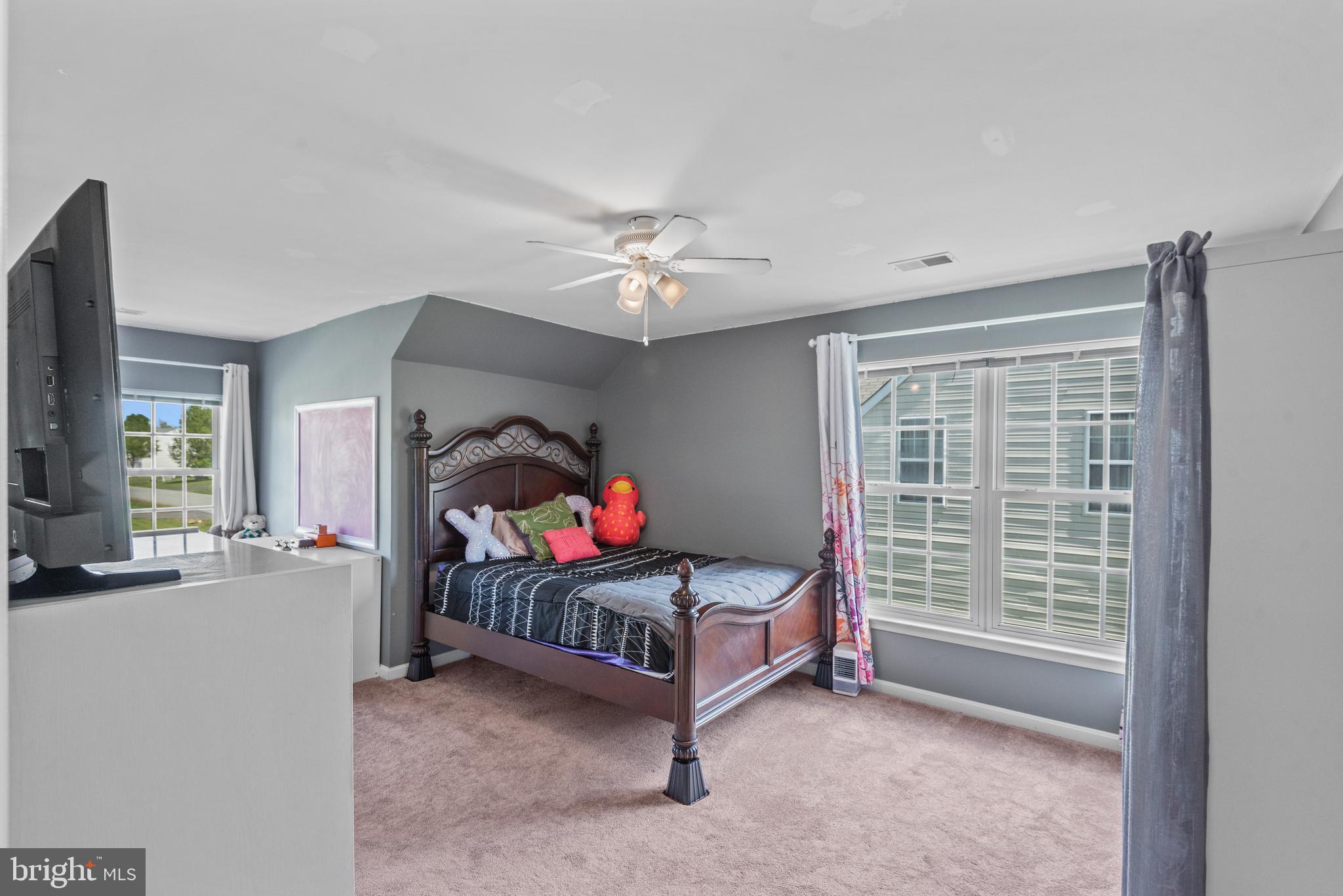 SOMERSET - Residential