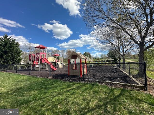 SOMERSET - Residential