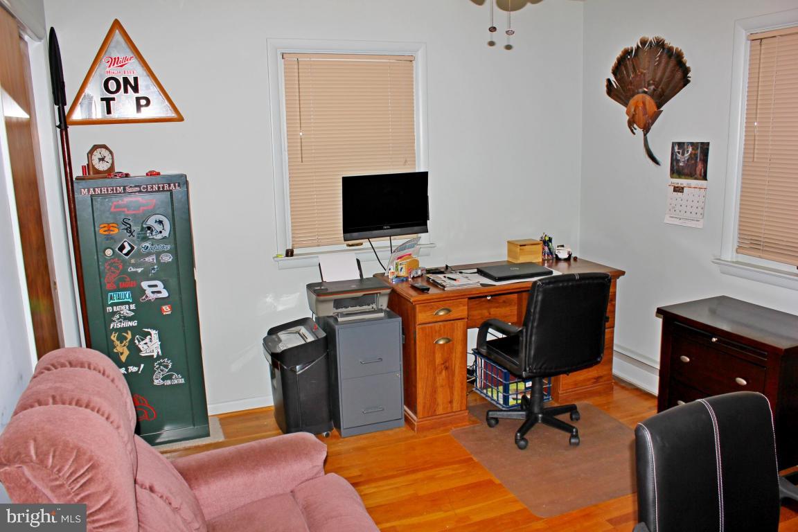 MANHEIM BOROUGH - Residential