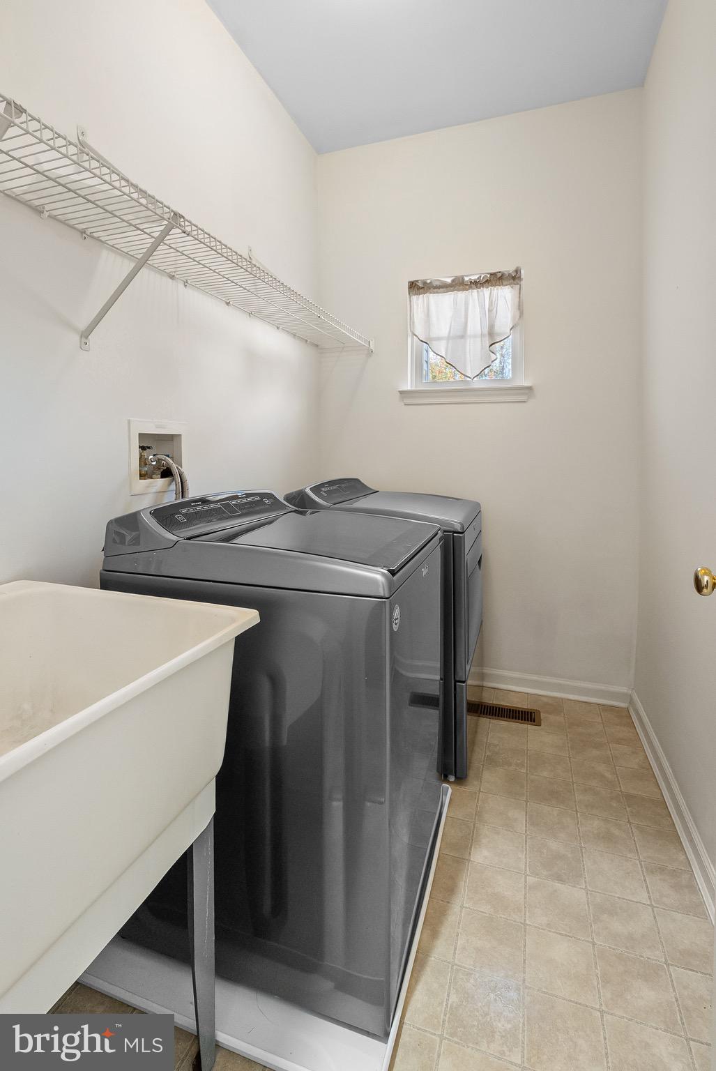 WILNA VILLAGE - Residential