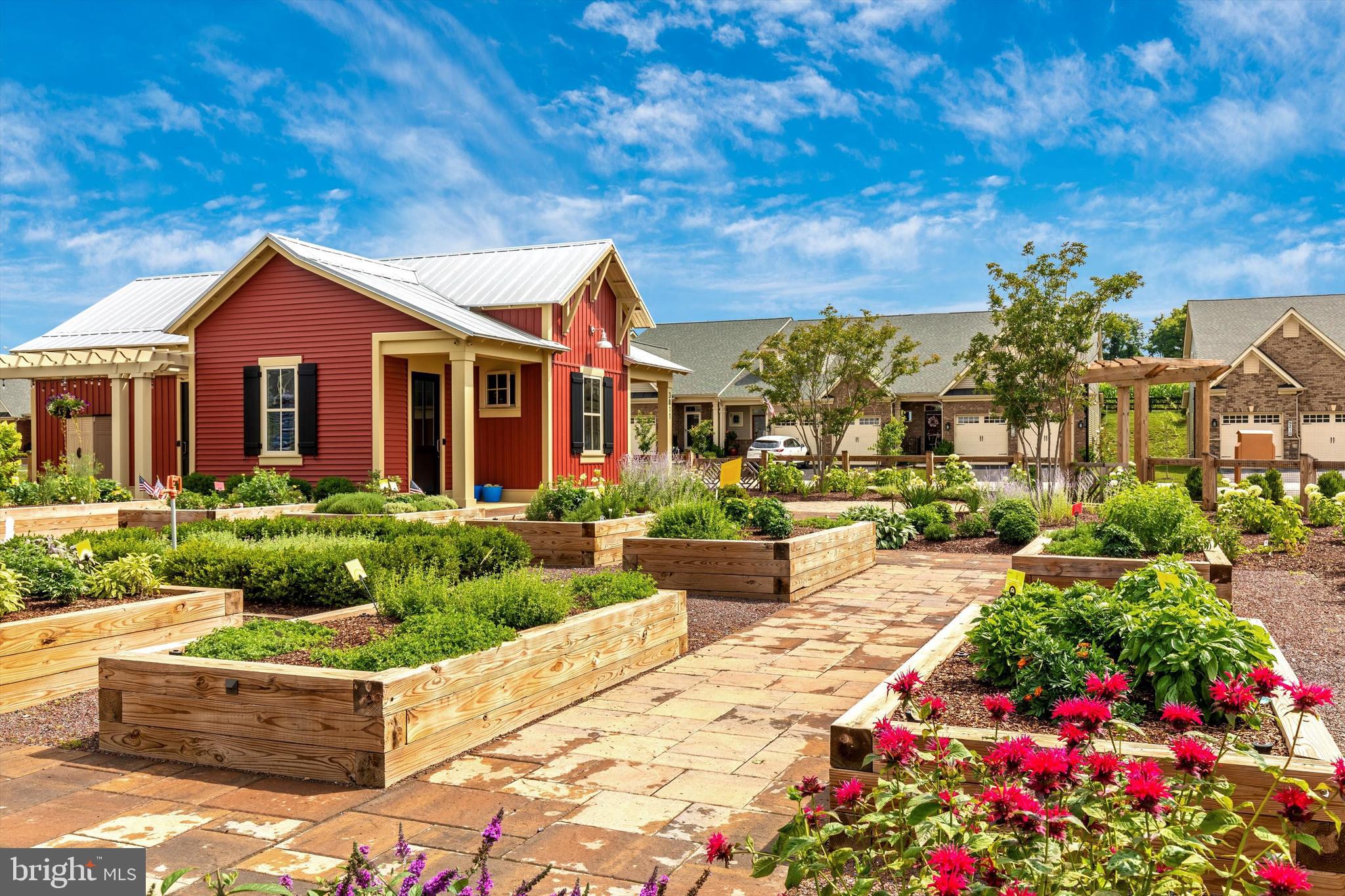 VILLAGES OF URBANA - Residential Lease