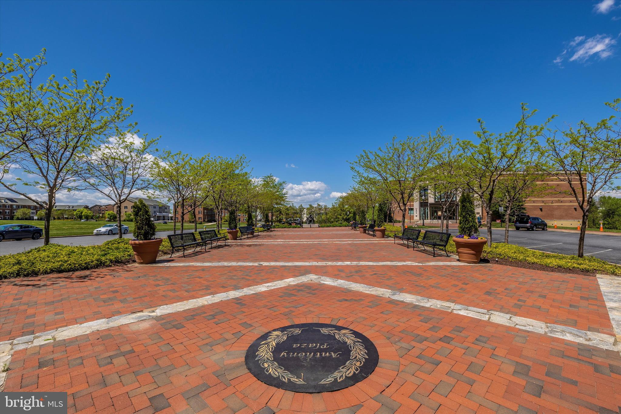 VILLAGES OF URBANA - Residential Lease