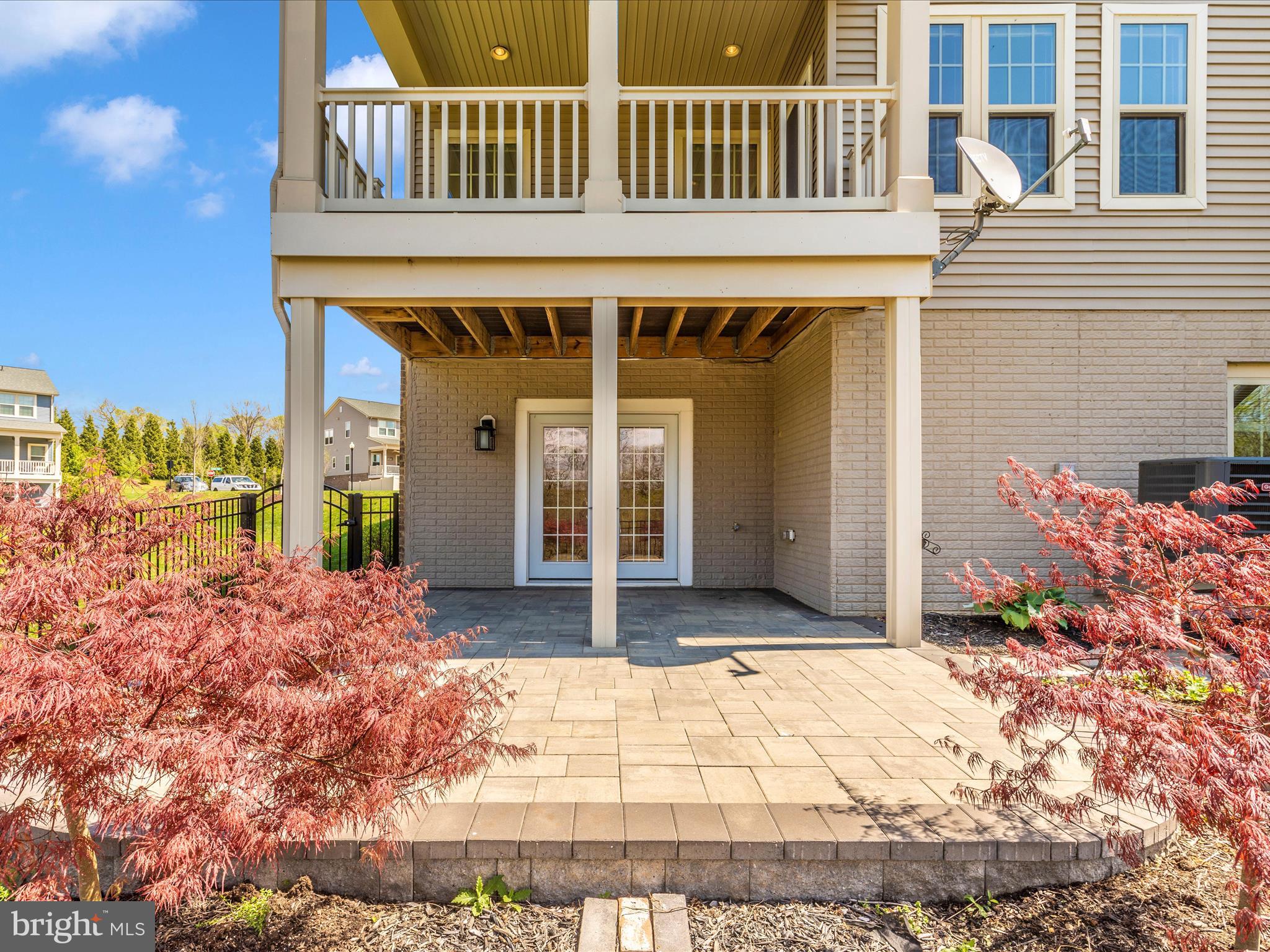 VILLAGES OF URBANA - Residential Lease